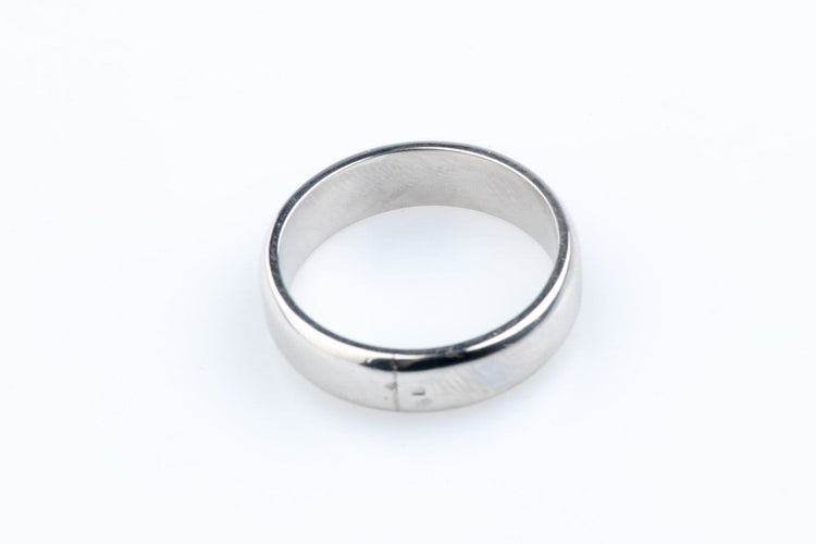 Bague 68 Alliance homme en platine 17,10 g 58 Facettes BGANNPLAXY156-107
