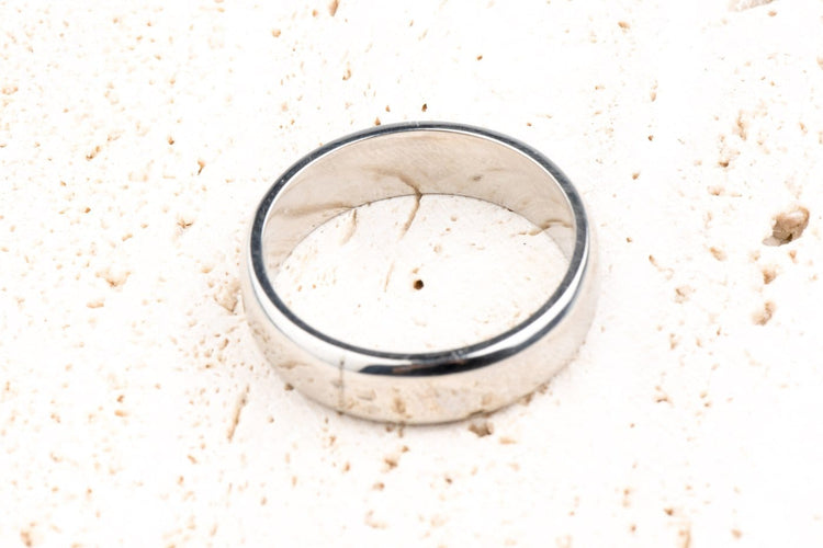 Bague 68 Alliance homme en platine 17,10 g 58 Facettes BGANNPLAXY156-107