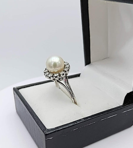 18K-gold-pearl-and-diamond-ring-2.jpg