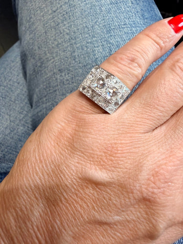 Bague 48.5 Bague Tank en or blanc et diamants 58 Facettes 1.0001673/1