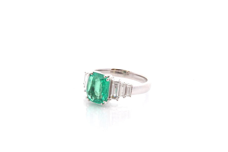 Bague 52 Bague en platine avec émeraude de Colombie 1,88 ct et diamants 58 Facettes 27080-27032b