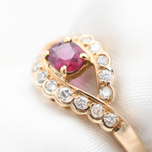 Bague 52 Bague en or rose avec rubis et diamants 58 Facettes 23641
