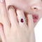 Bague 53 Bague en or 18 kt, rubis ovale et diamants 58 Facettes 23632