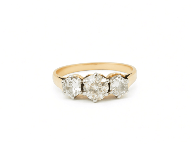 Bague 50.5 Bague ancienne trilogie en or jaune, platine et diamants 58 Facettes 33849