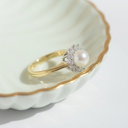 Bague 53 Bague vintage en or jaune, perle et diamants 58 Facettes HJ062678