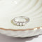 Bague 55 Bague vintage en or blanc 750 à trois diamants 58 Facettes HJ062681