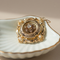 Broche Broche édouardienne en or jaune 18k, diamants et perles 58 Facettes HJ062665