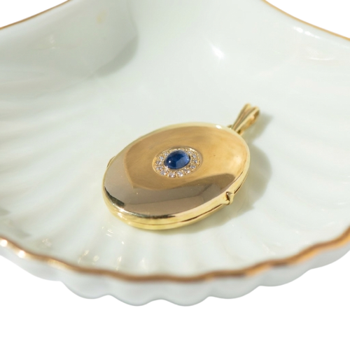 Médaillon vintage en or jaune 18k avec saphir et diamants