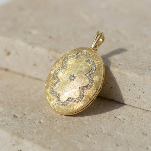 Pendentif Médaillon vintage en or jaune 585 et diamants 58 Facettes HJ062668