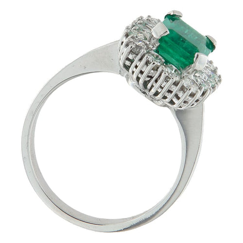 Bague 59 Bague en or blanc avec émeraude 2,47 ct et diamants 58 Facettes G4039