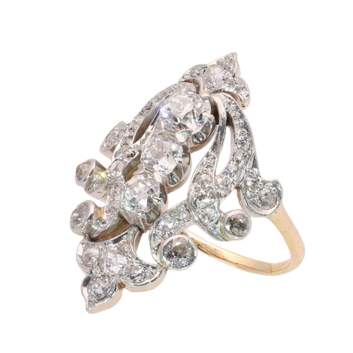 26273-0124.p04_Belle  poque Diamond Scroll Ring in Gold and Platinum  circa 1910-en.jpg