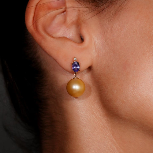 Boucles d'oreilles Boucles d'oreilles en or jaune 18 kt, tanzanites, perles et diamants 58 Facettes R0059