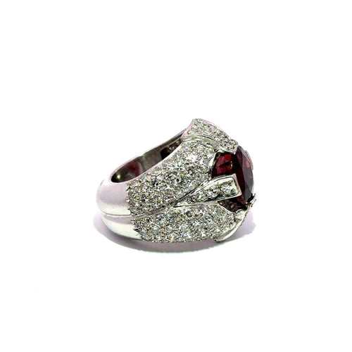 Bague 53 Bague en or blanc 750, pierre rouge et diamants 58 Facettes 50540