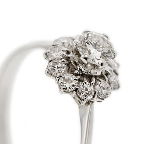 Bague Bague fleur - Bague en or blanc 18 carats et diamants 58 Facettes 32265