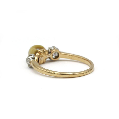 Bague 51 Bague ancienne en or jaune 18K, perle fine et diamants 58 Facettes SA082