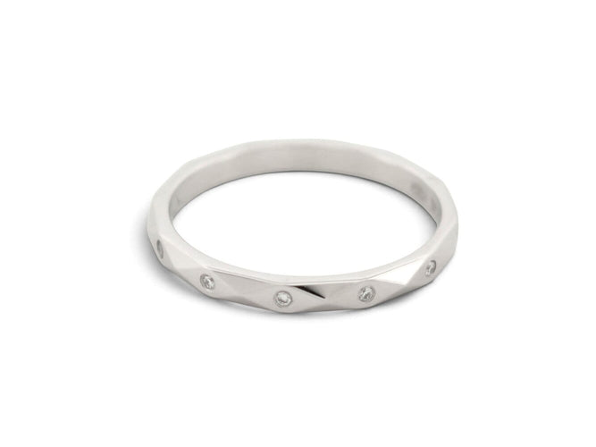 Bague 51 Boucheron - Alliance Facette en platine 950 et diamants 58 Facettes 277198