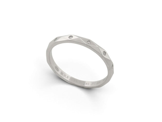 Bague 51 Boucheron - Alliance Facette en platine 950 et diamants 58 Facettes 277197