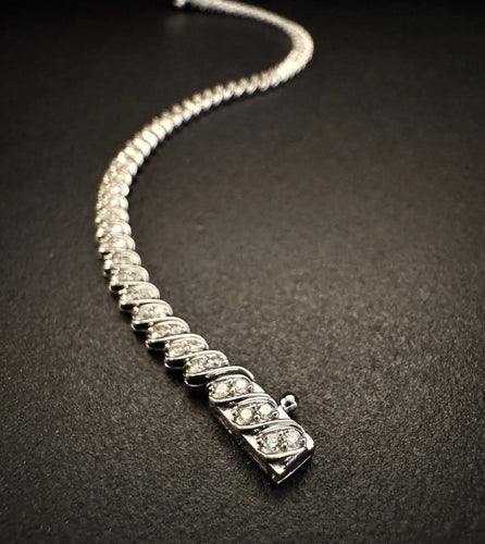Bracelet Bracelet en or blanc 14K et diamants 58 Facettes BR4511MT