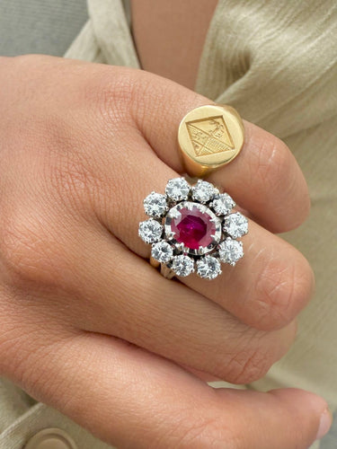Bague 56 Bague Pompadour en or blanc, rubis et diamants 58 Facettes BM270
