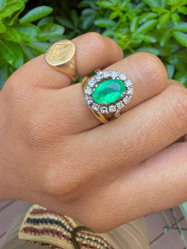 Bague 53 Bague Pompadour en or blanc, émeraude et diamants 58 Facettes BM244