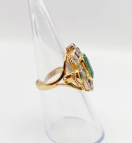 Bague 50.5 Bague marquise en or 18k, platine, pâte de verre et diamants 58 Facettes A07888