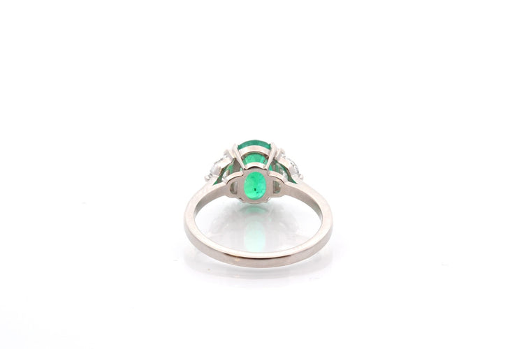 Bague 53 Bague en platine avec émeraude 1,96 ct et diamants 58 Facettes 27095-27127-27263