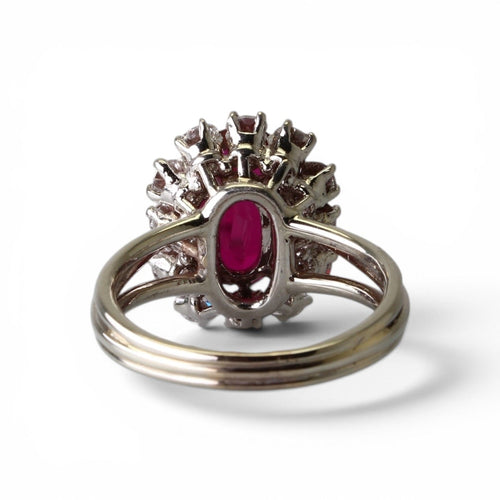 Bague 48 Bague ancienne en platine et or blanc, rubis et diamants 58 Facettes