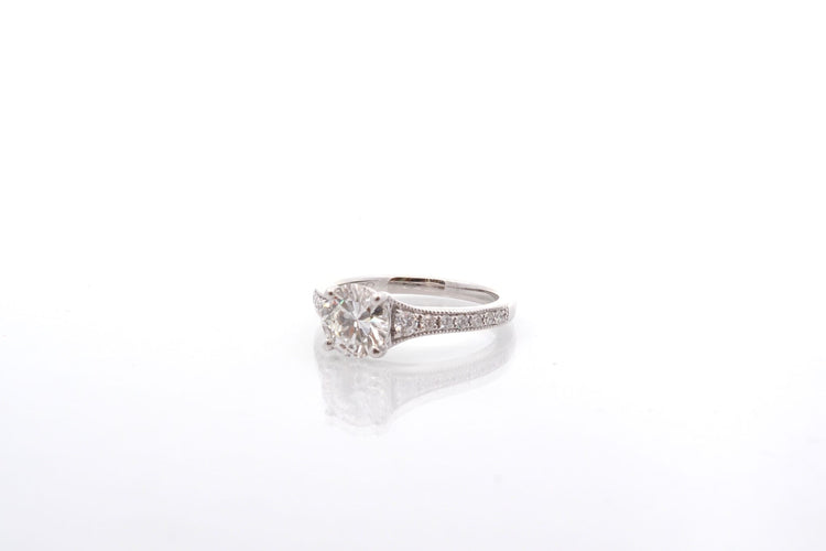 Bague 52 Bague en platine avec diamant 1,26 ct et diamants 58 Facettes 27142-27073
