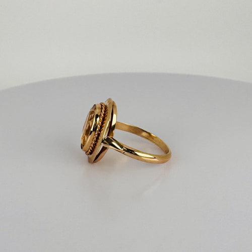 https://cdn.shopify.com/s/files/1/0829/5212/6812/files/Vintage_14K_Yellow_Gold_Natural_Citrine_Ring_4.jpg?v=1791289984