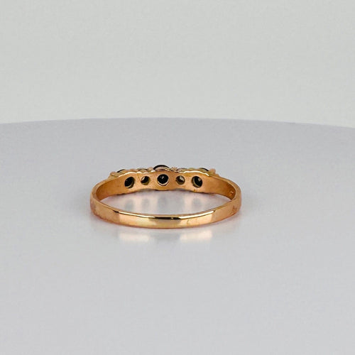 https://cdn.shopify.com/s/files/1/0829/5212/6812/files/Vintage_14K_Rose_Gold_Blue_Sapphire_Diamond_Ring_3.jpg?v=1791294407