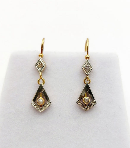 Boucles d'oreilles Boucles d’oreilles dormeuses Art déco en or 18k, perle et diamants taille rose, vers 1910 58 Facettes A07897