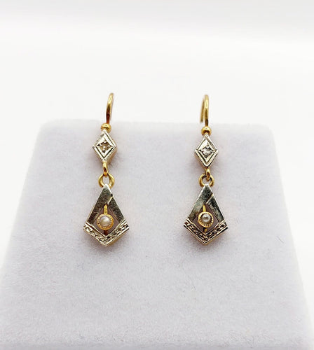 Boucles d'oreilles Boucles d’oreilles dormeuses Art déco en or 18k, perle et diamants taille rose, vers 1910 58 Facettes A07897