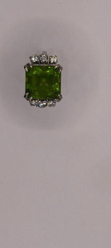 Bague 54 Bague en platine avec péridot carré de 9 ct et 6 diamants 58 Facettes Valuor Modèle-001