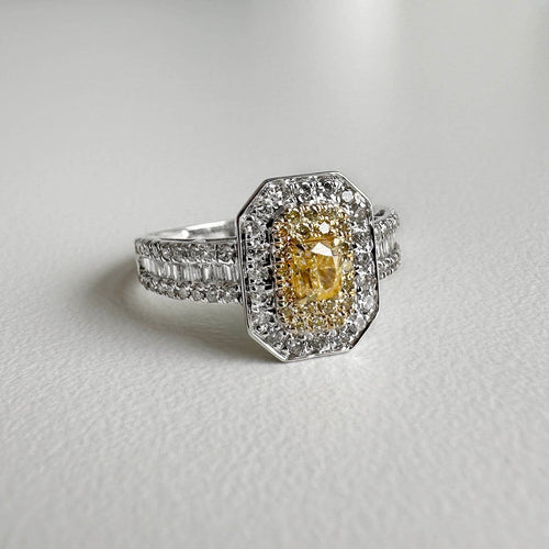 yellow-diamond-109ct-ring-18k-white-gold-4 (1).jpg