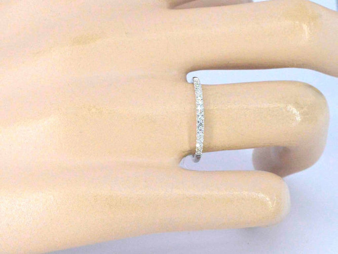 Bague 53 Bague en or blanc avec diamants 58 Facettes 2620