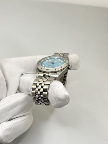Montre Tudor Black Bay 54 - Montre automatique en acier, cadran bleu, 37 mm 58 Facettes 2330