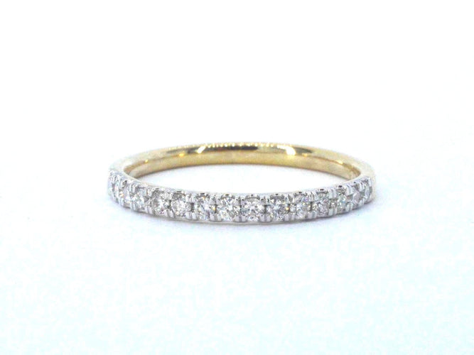 Bague 53 Bague en or 14 carats (585) et diamants 58 Facettes 2622