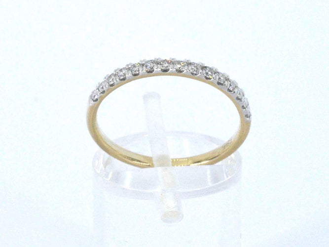 Bague 53 Bague en or 14 carats (585) et diamants 58 Facettes 2622