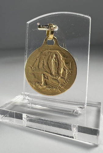 Pendentif Augis - Médaille en or 18 carats 58 Facettes 275