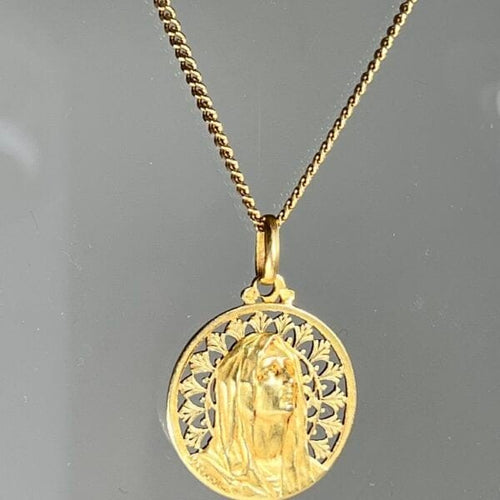 Pendentif Dechamps - Médaille ajourée en or 18 carats 58 Facettes 244