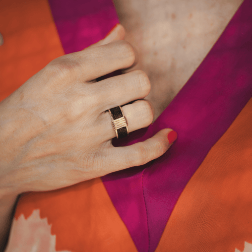 Bague 52 Hermès - Bague en or jaune et crin de cheval 58 Facettes 50242