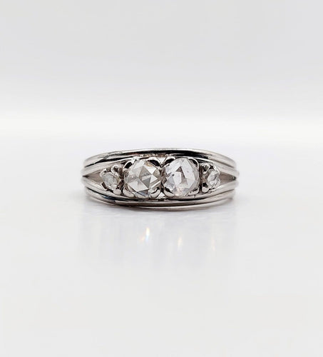 Bague 51.5 Bague jarretière Art déco en platine et diamants taille rose, vers 1920 58 Facettes A07907
