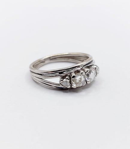 Bague 51.5 Bague jarretière Art déco en platine et diamants taille rose, vers 1920 58 Facettes A07907