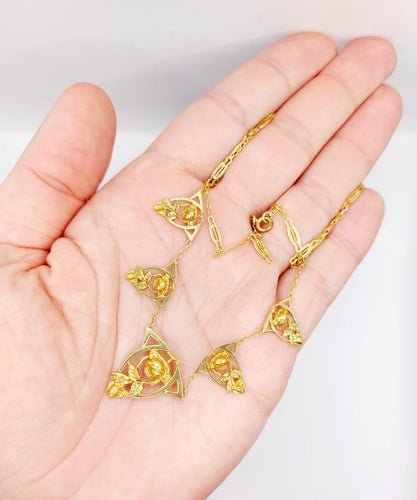 Collier Collier Art nouveau filigrané en or 18k à motifs floraux, vers 1920 58 Facettes A07908