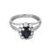 Bague 56 Bague marguerite en platine et or blanc, saphir et diamants 58 Facettes B260416