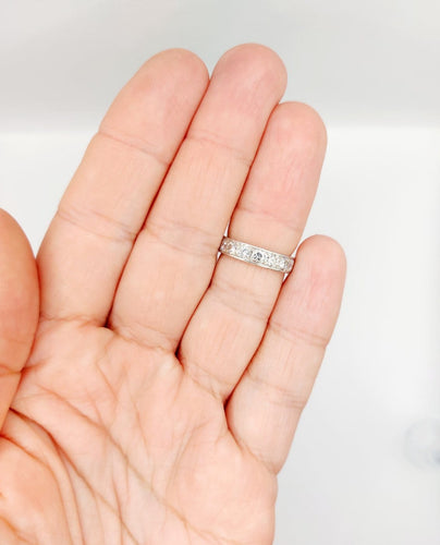 Bague 49 Alliance américaine en platine et diamants, 1,60 ct, vers 1940 58 Facettes A07911