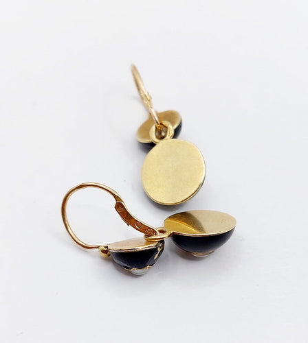 Boucles d'oreilles Boucles d’oreilles dormeuses victoriennes en or 18k, perles et émail noir (vers 1890) 58 Facettes A07912