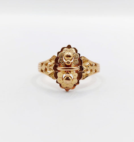 Bague 58 Bague chevalière victorienne en or rose 18k, fleur, vers 1890 58 Facettes A07917