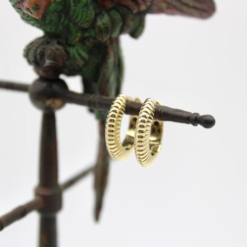 Boucles d'oreilles Créoles vintage côtelées en or 14k 58 Facettes 11234