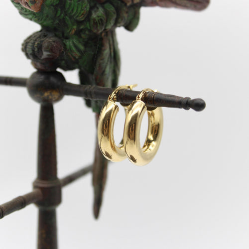 Boucles d'oreilles Boucles d’oreilles créoles macaroni vintage italiennes en or 18k 58 Facettes 11233